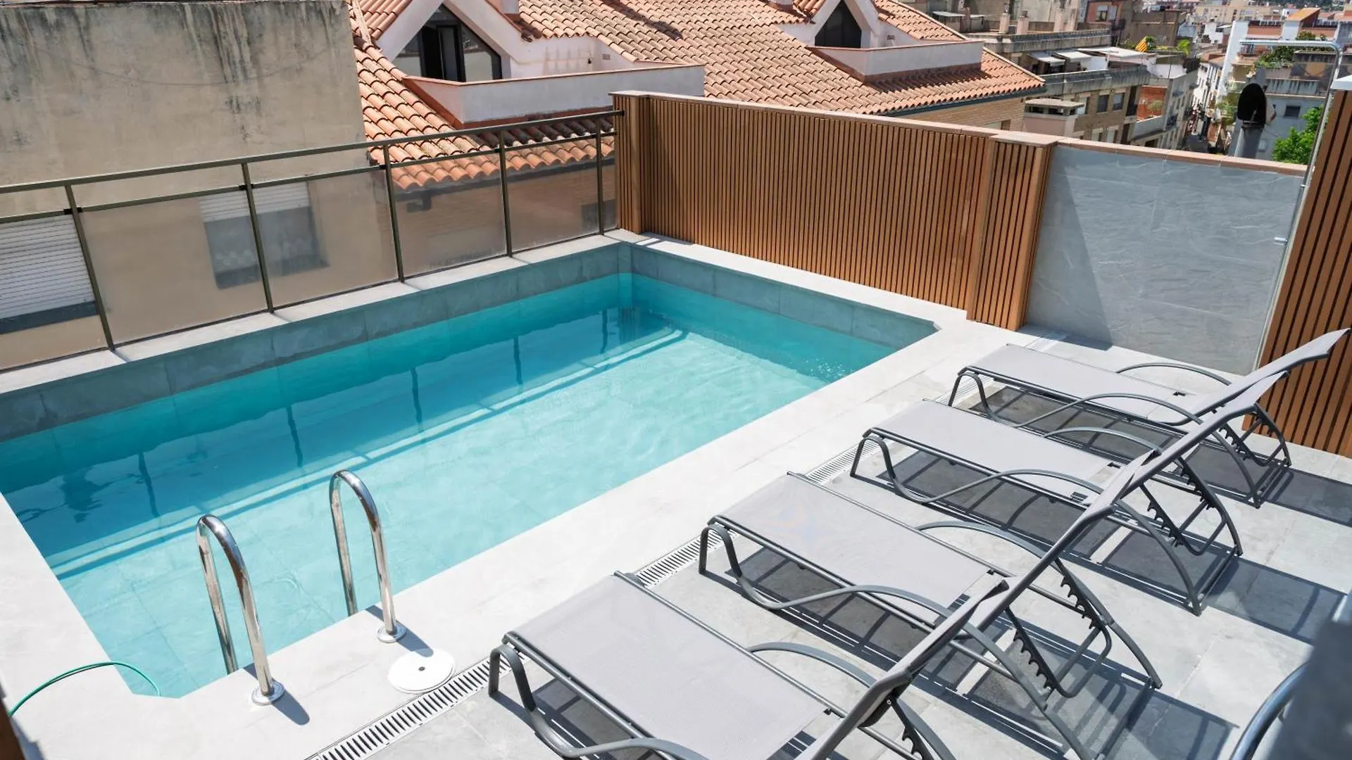Hotel Mefolinkel Suits يوريت دي مار 0*,