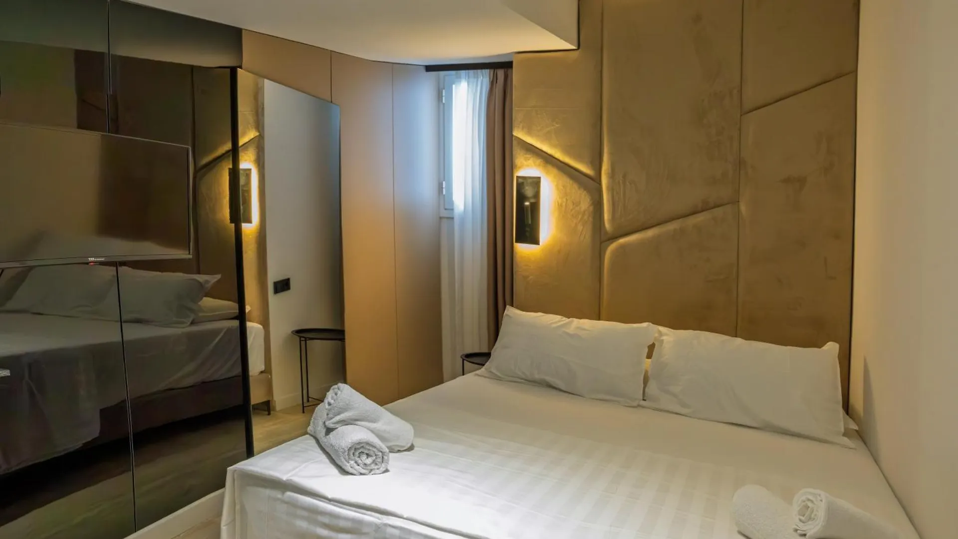 Hotel Mefolinkel Suits يوريت دي مار