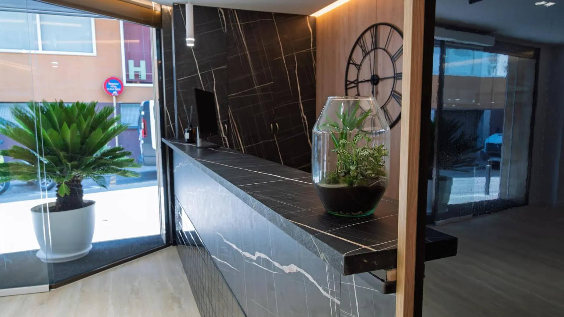 Hotel Mefolinkel Suits يوريت دي مار