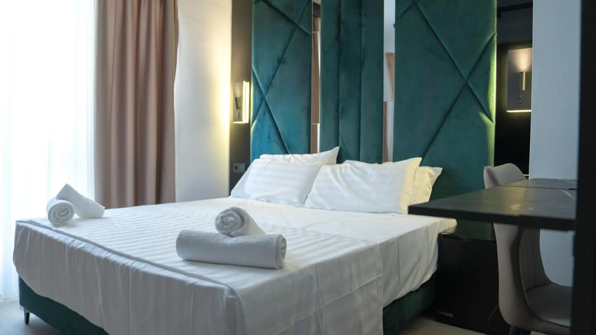 Hotel Mefolinkel Suits Lloret de Mar